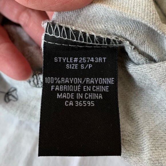 Erin Blair Grey & Black Floral Print Long Bell Sleeve Beachy Bohorayon Blouse - Picture 4 of 4